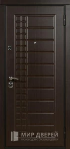 Входная дверь в дом из бруса №28 внешняя - фото