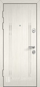 Дверь входная в деревянный дом №1 внутренняя - фото
